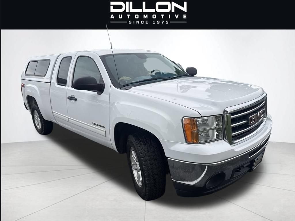 2012 GMC Sierra 4WD Extended Cab SLE MWB's photo