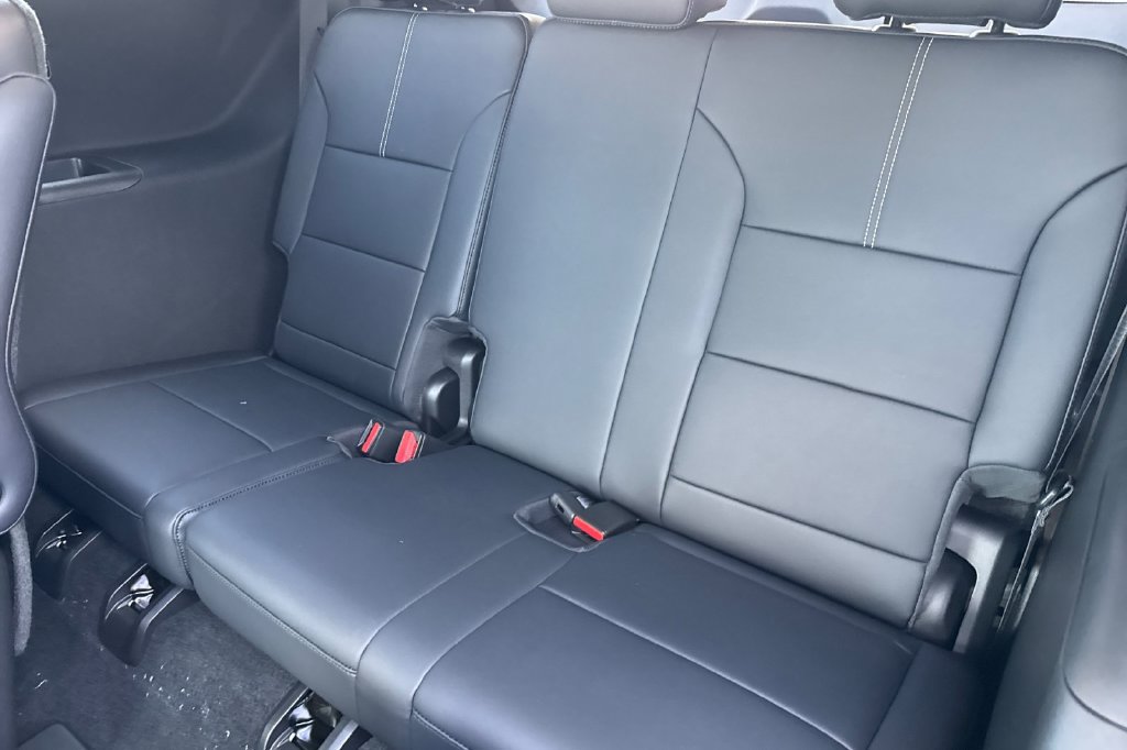 2027 GMC Acadia Elevation - Photo 16