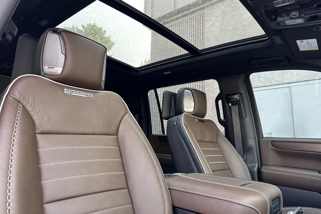 2026 GMC Yukon XL Denali Ultimate - Photo 16