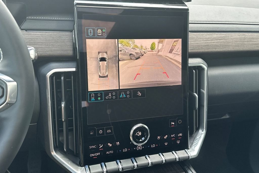 2026 GMC Acadia Denali - Photo 20