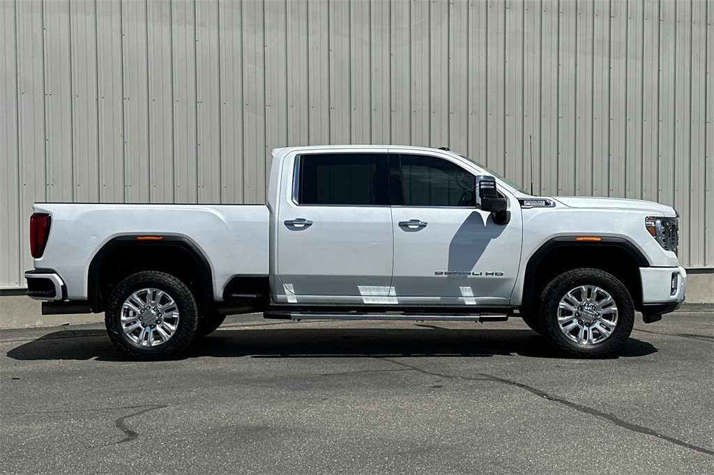 2023 Gmc Sierra 2500 HD Denali photo 3