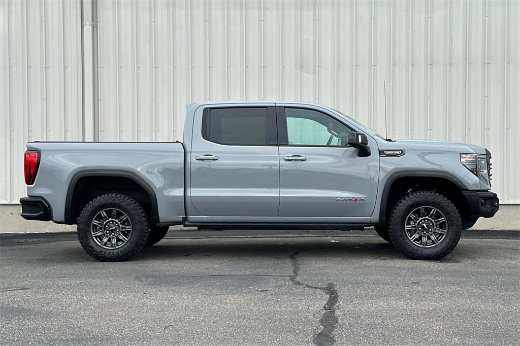 2024 Gmc Sierra AT4X photo 3