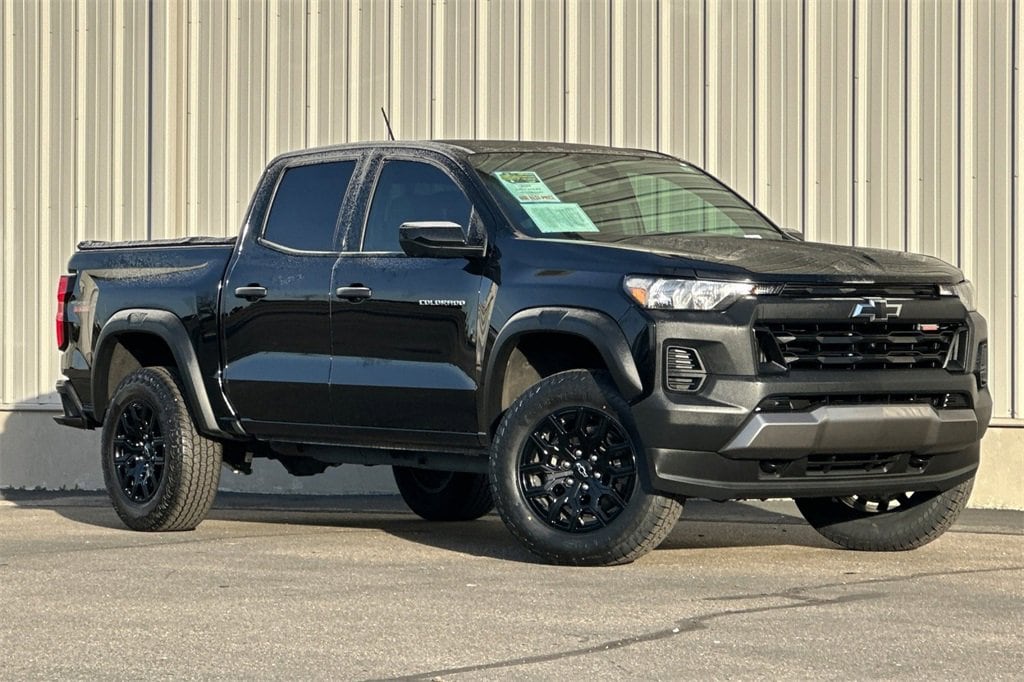 Used 2024 Chevrolet Colorado Trail Boss Truck