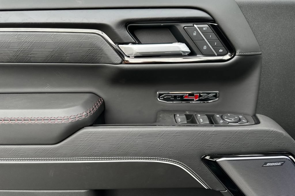 2026 GMC Sierra 1500 AT4X - Photo 8