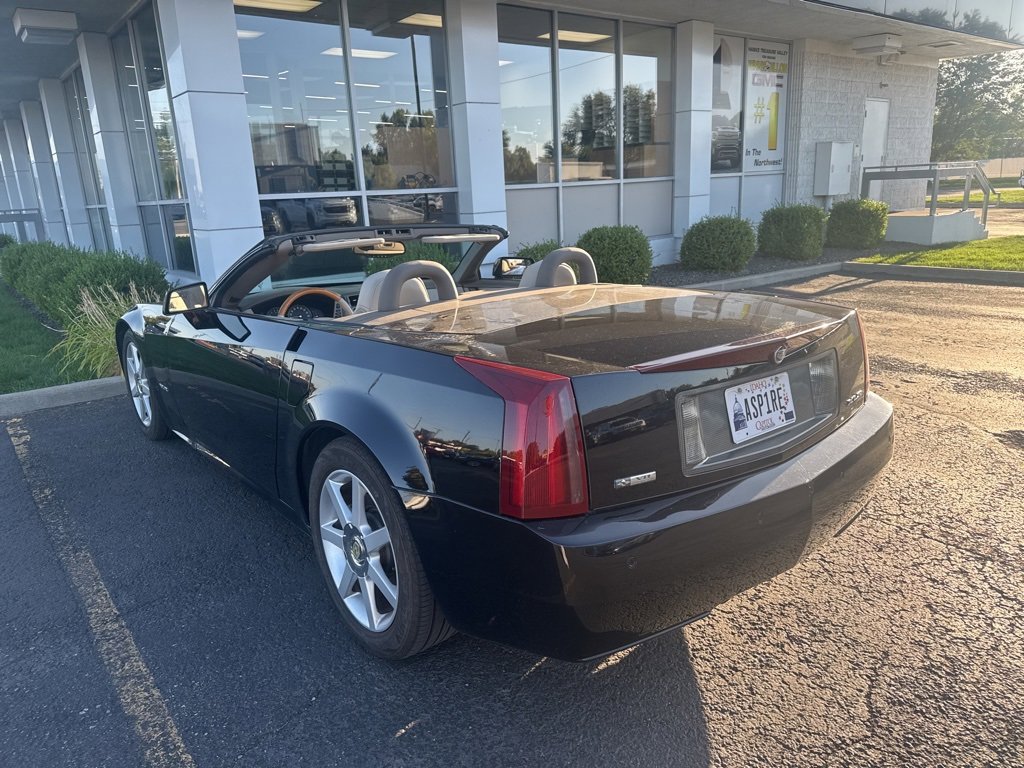 2004 Cadillac XLR Base photo 4