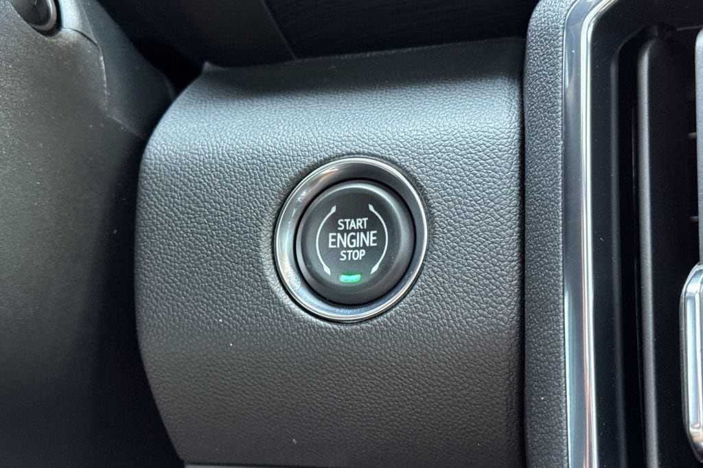 2026 GMC Acadia AT4 - Photo 24