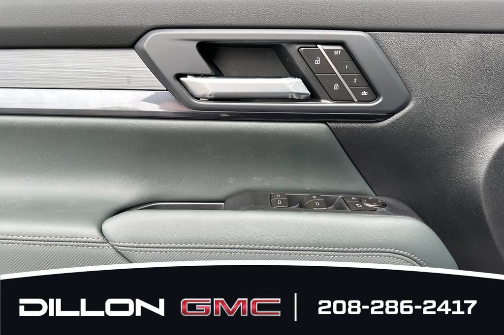 2026 GMC Terrain AT4 - Photo 11