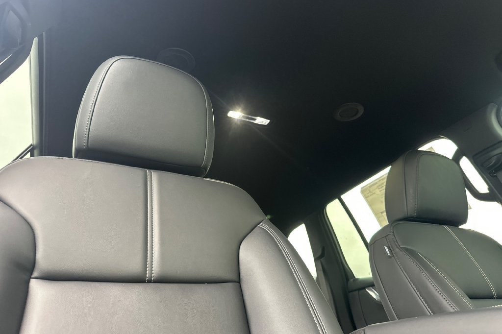 2026 GMC Acadia Elevation - Photo 15