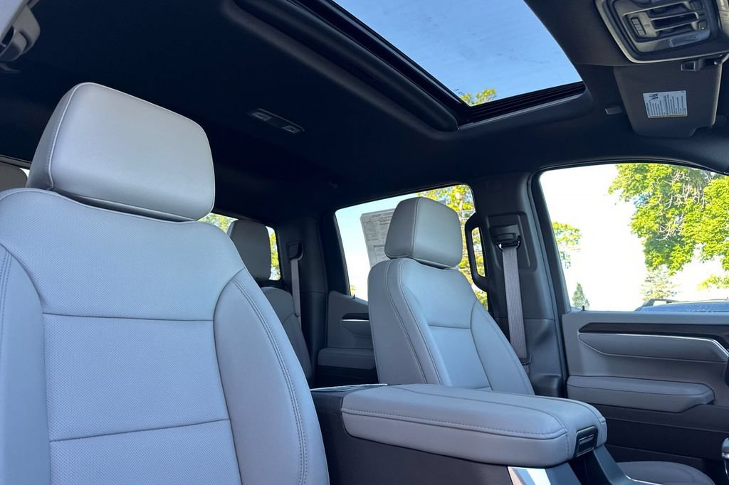 2026 GMC Sierra 1500 SLT - Photo 16