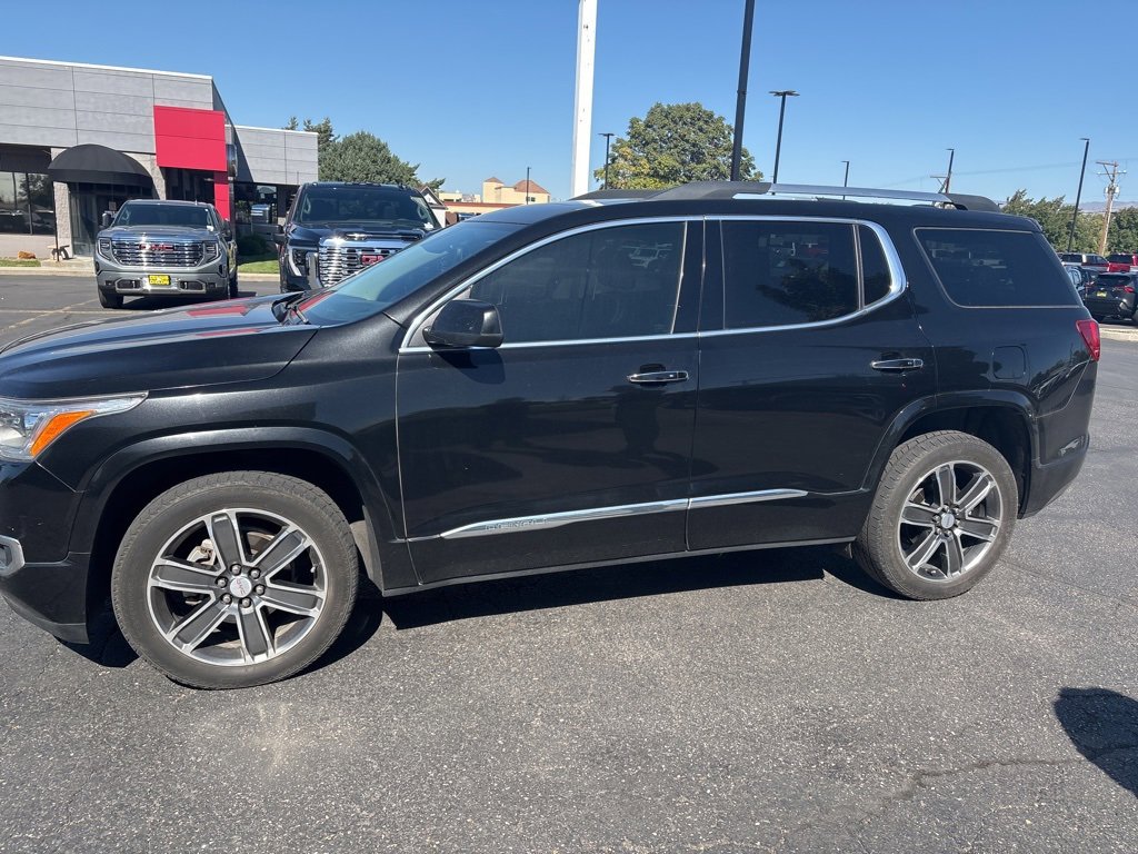 2017 Gmc Acadia Denali photo 2