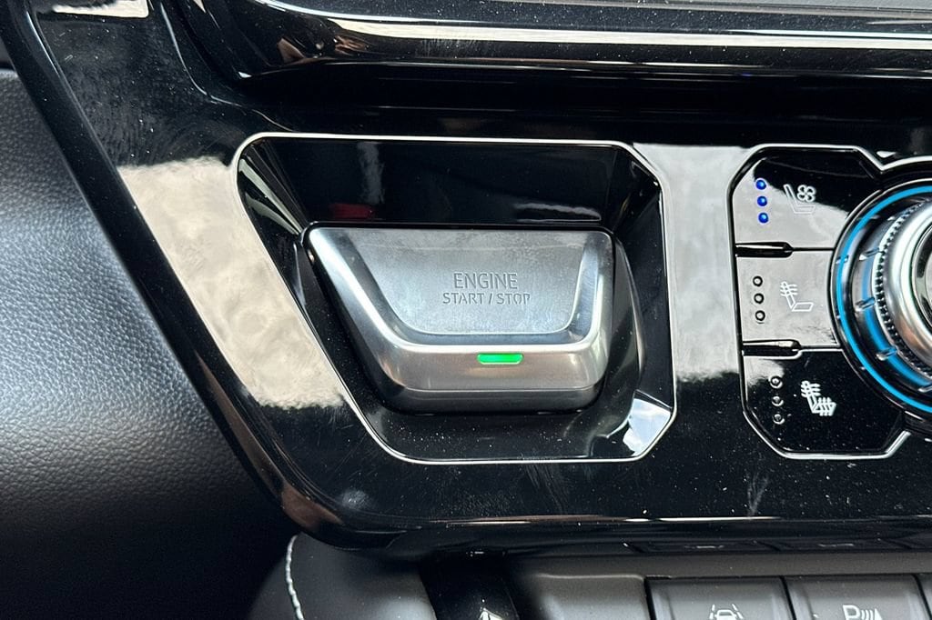 2026 GMC Sierra 1500 AT4X - Photo 23