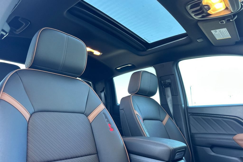 2026 GMC Canyon AT4 - Photo 14