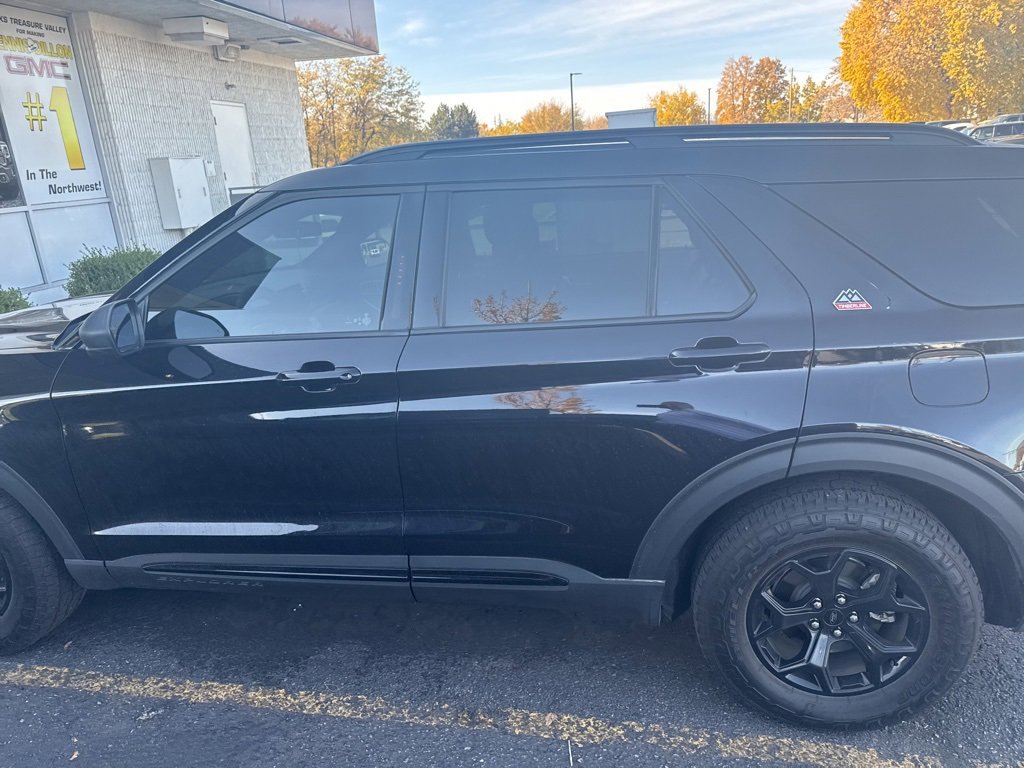 2022 Ford Explorer Timberline photo 2