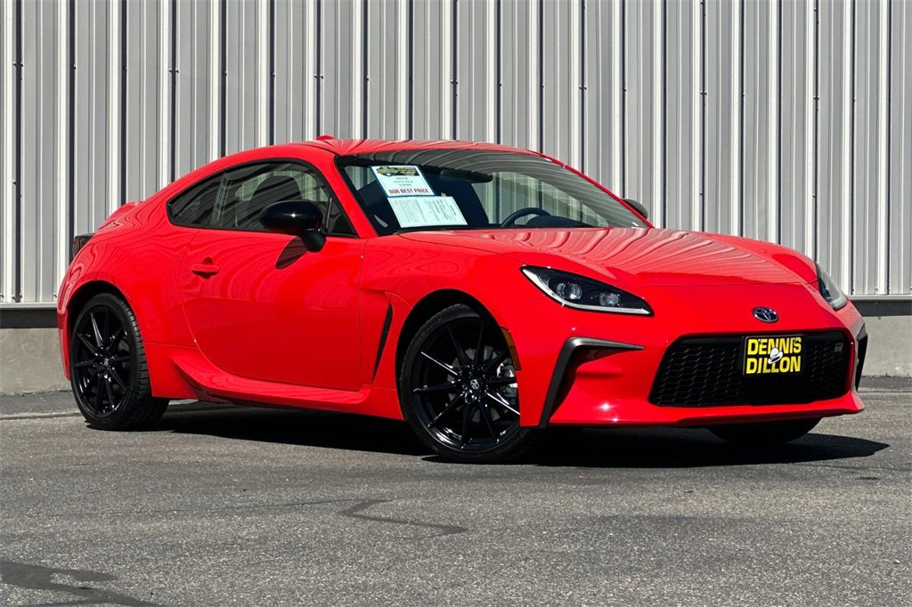 2024 Toyota GR86 Premium photo 2