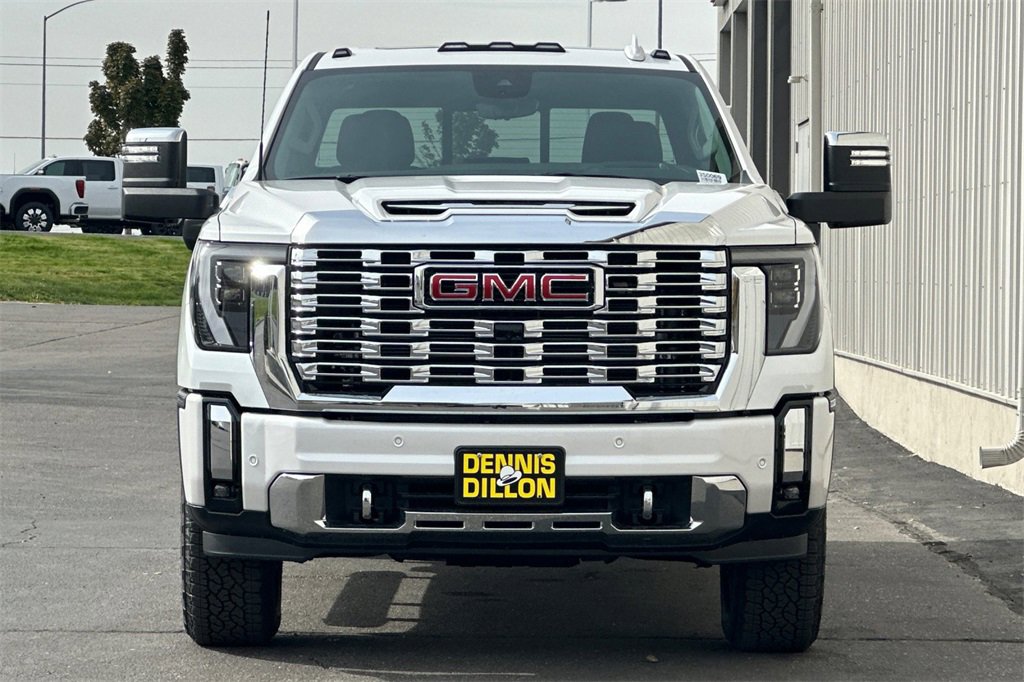 2025 Gmc Sierra 2500 HD Denali photo 3