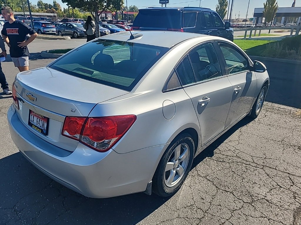 2015 Chevrolet Cruze photo 4
