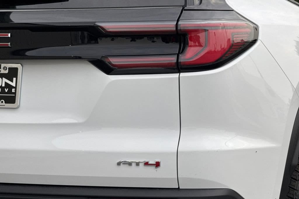 2026 GMC Acadia AT4 - Photo 27