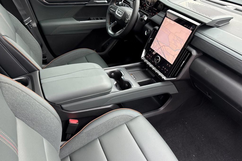 2026 GMC Acadia AT4 - Photo 17