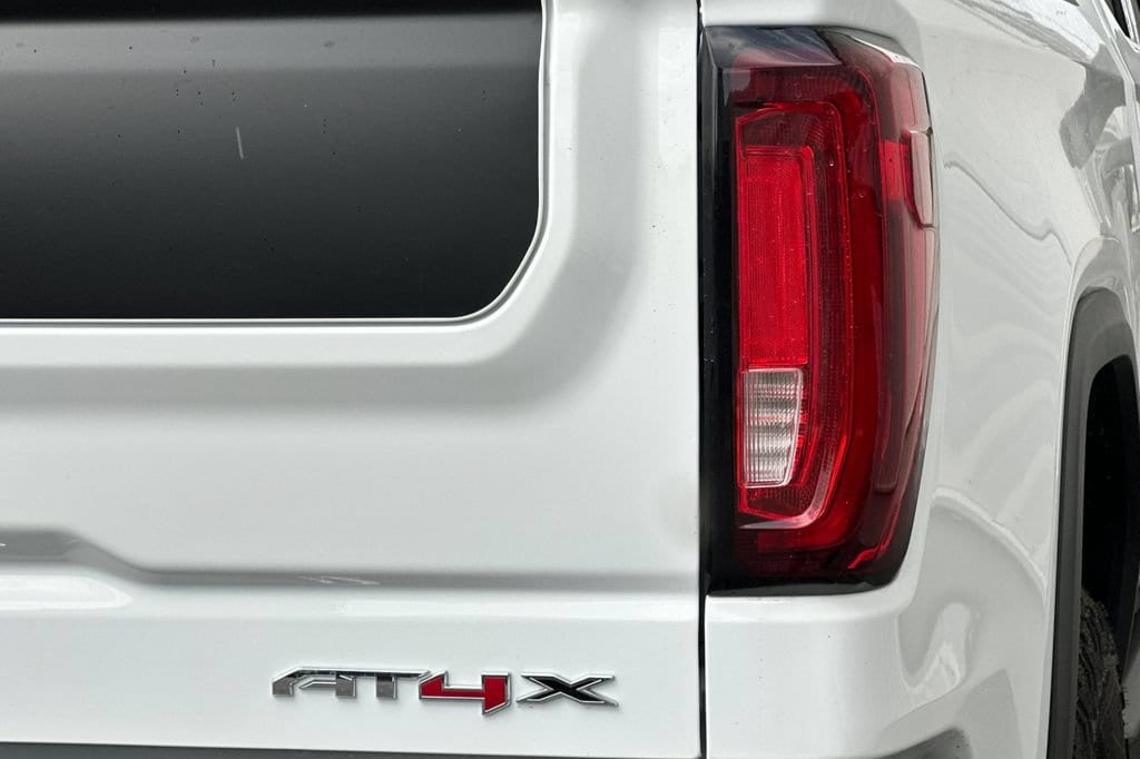 2026 GMC Sierra 1500 AT4X - Photo 26