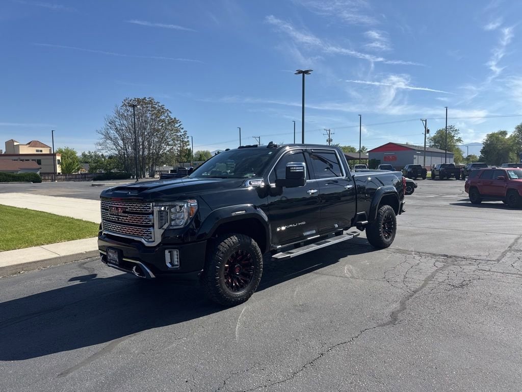 2022 GMC Sierra 4WD Crew Cab Standard Box Denali's photo