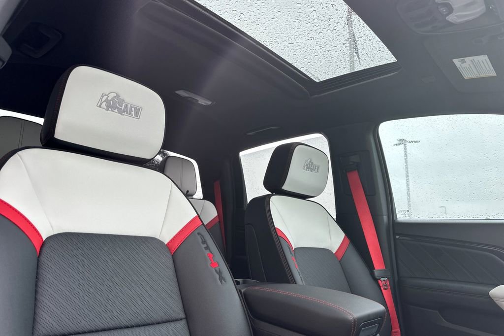 2026 GMC Canyon AT4X - Photo 15