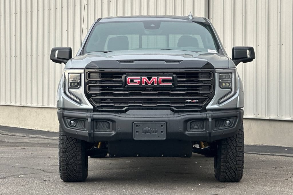 2026 GMC Sierra 1500 AT4X - Photo 9