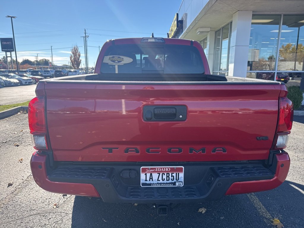 2019 Toyota Tacoma TRD Sport photo 4