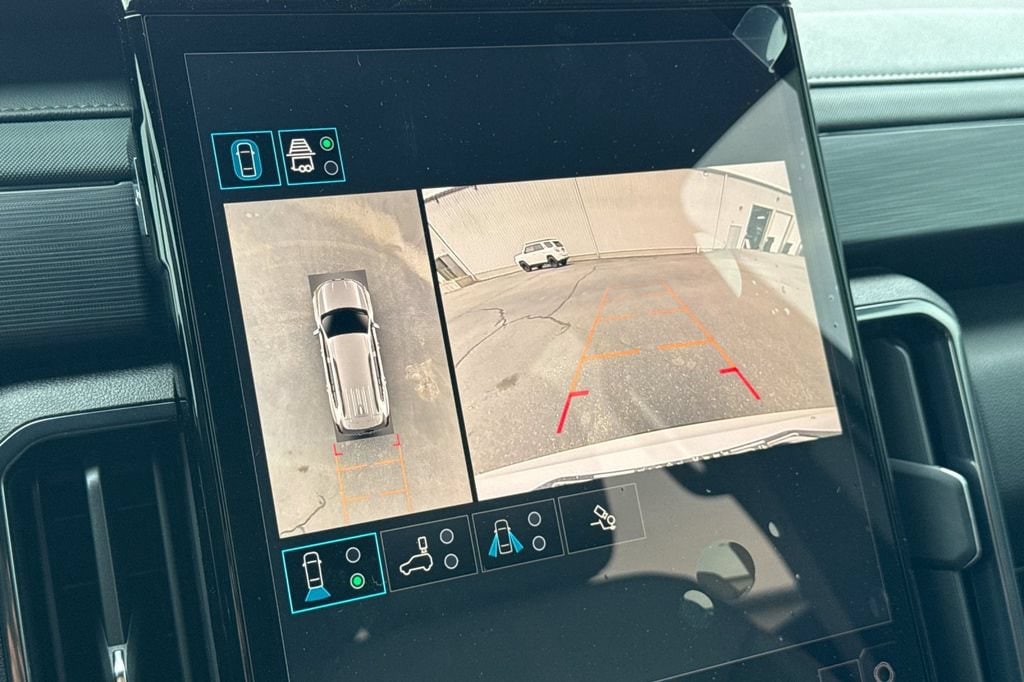 2026 GMC Acadia AT4 - Photo 21