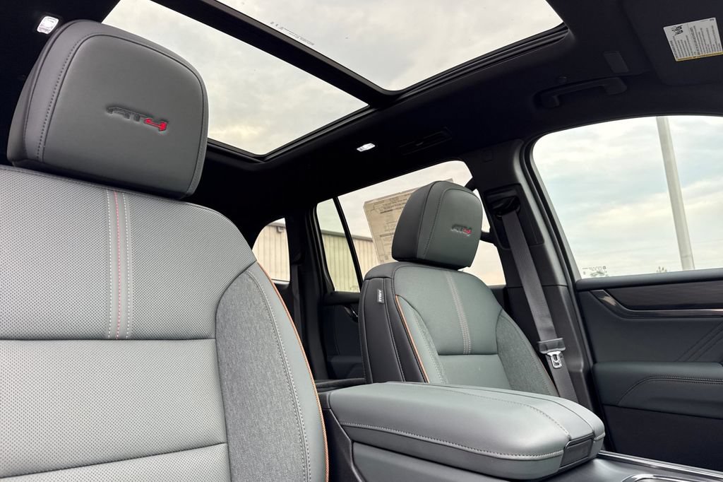 2026 GMC Acadia AT4 - Photo 18