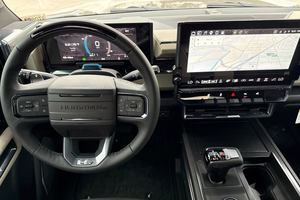 2026 GMC HUMMER EV 2X - Photo 14
