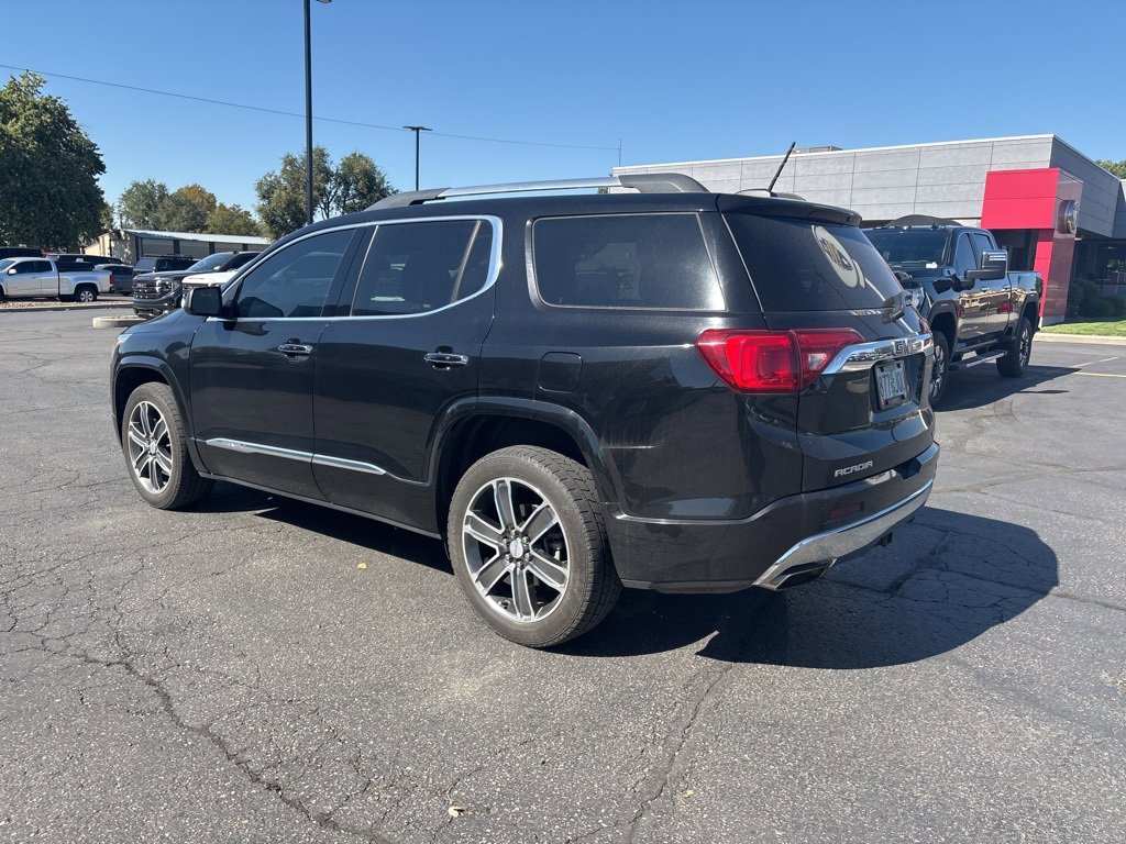 2017 Gmc Acadia Denali photo 3