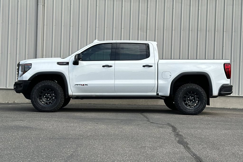 2026 GMC Sierra 1500 AT4X - Photo 10