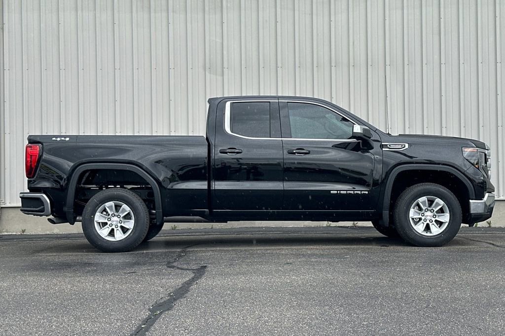 New 2025 GMC Sierra 1500 SLE Truck