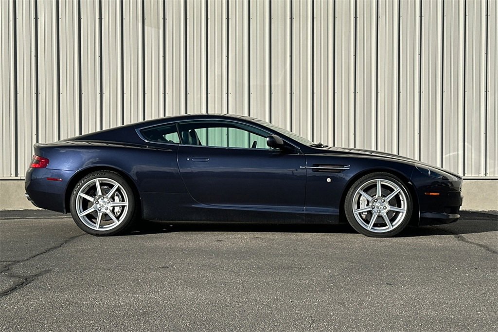 2007 Aston Martin DB9 photo 3