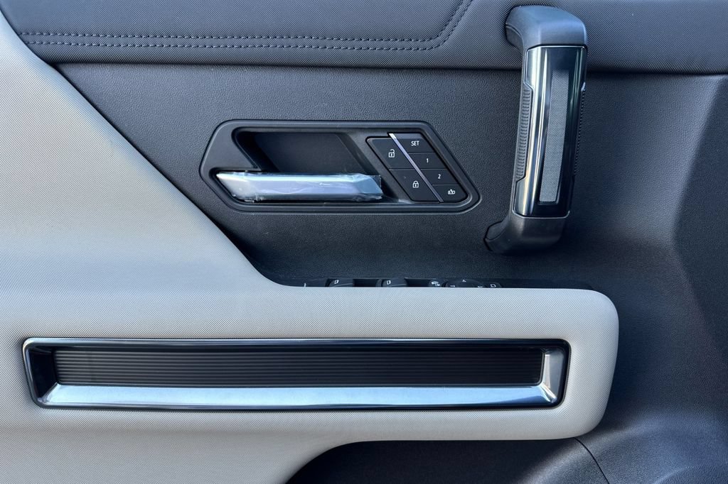 2026 GMC HUMMER EV 2X - Photo 8