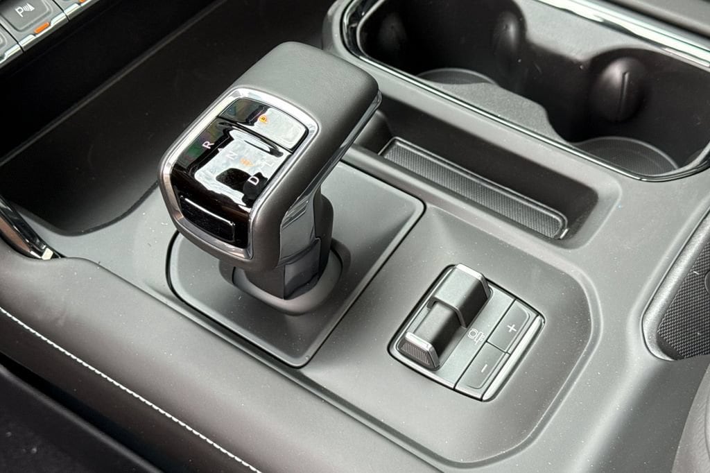 2026 GMC Sierra 1500 AT4X - Photo 23