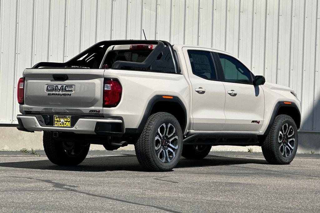 2026 GMC Canyon AT4 - Photo 7