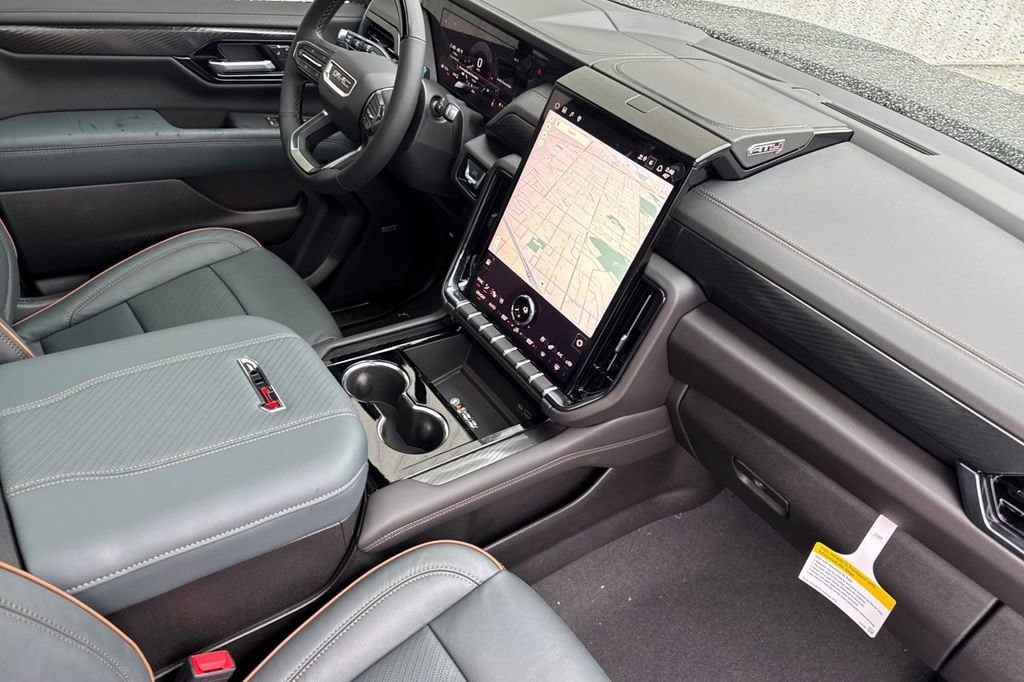 2026 GMC Yukon XL AT4 - Photo 15
