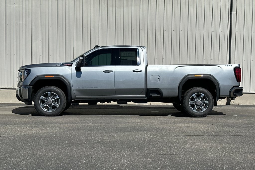 2026 GMC Sierra 3500HD SLE - Photo 10