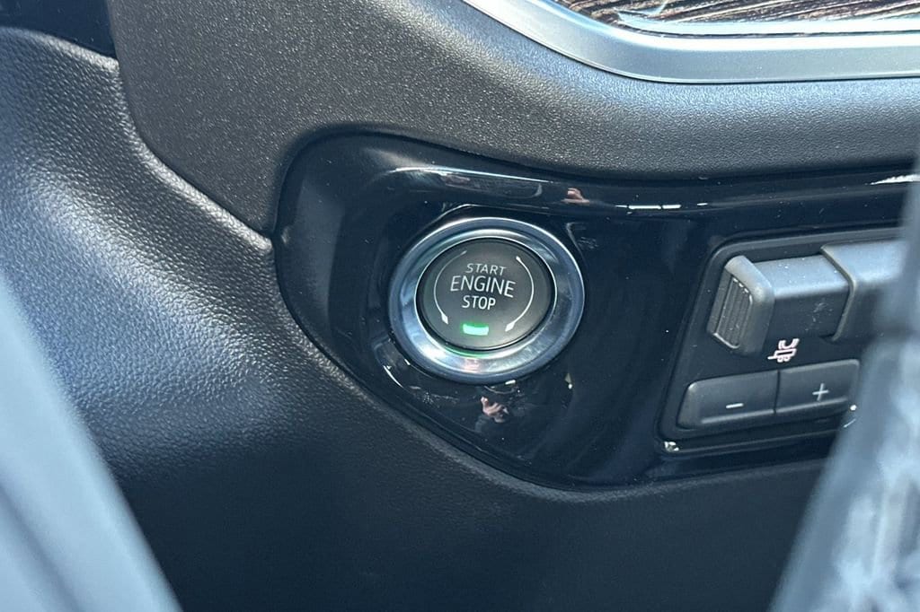 2025 GMC Sierra 1500 SLE - Photo 19