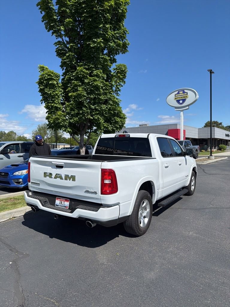 2025 RAM 1500 Big Horn/Lone Star 4x4 Crew Cab 5'7's photo