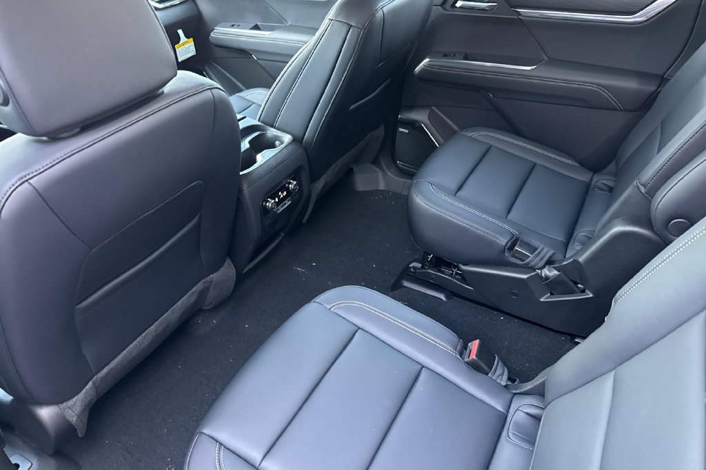 2027 GMC Acadia Elevation - Photo 14