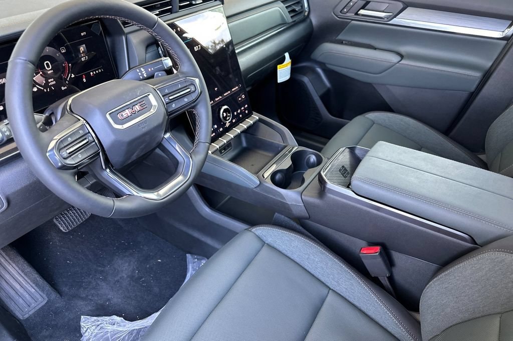 2026 GMC Terrain AT4 - Photo 7