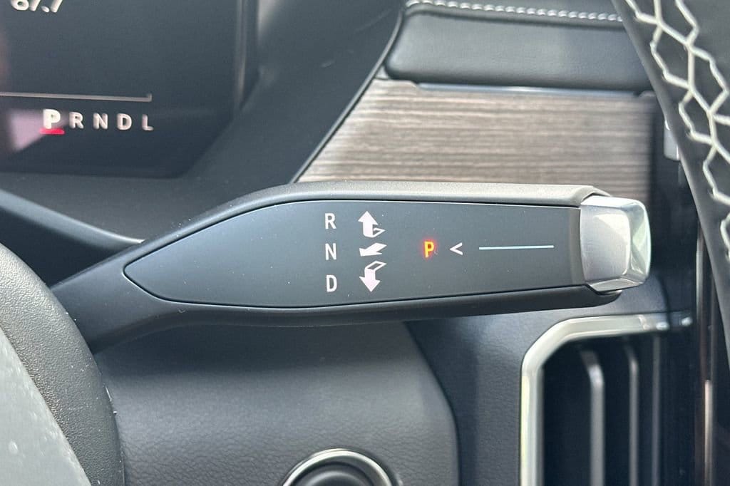 2026 GMC Acadia Denali - Photo 22