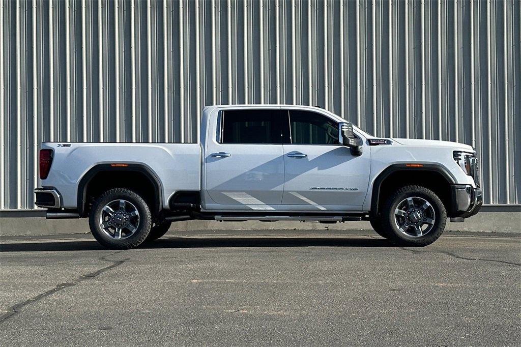 2025 Gmc Sierra 2500 HD SLT photo 4