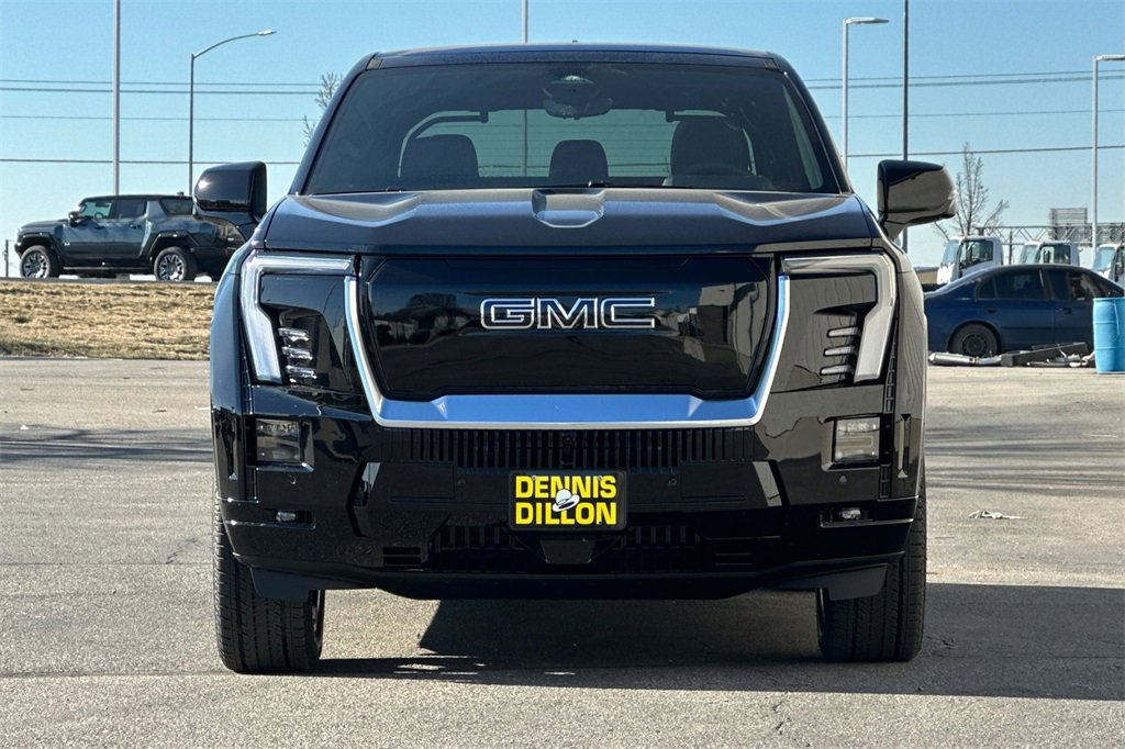2025 Gmc Sierra EV Denali photo 3