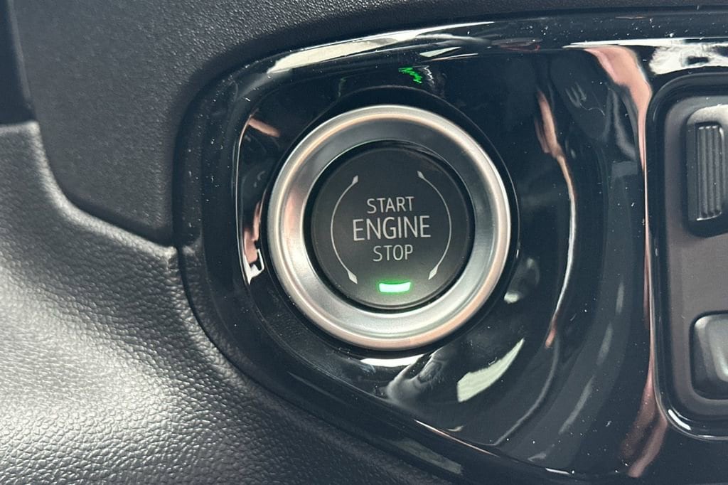 2025 GMC Sierra 1500 SLE - Photo 18