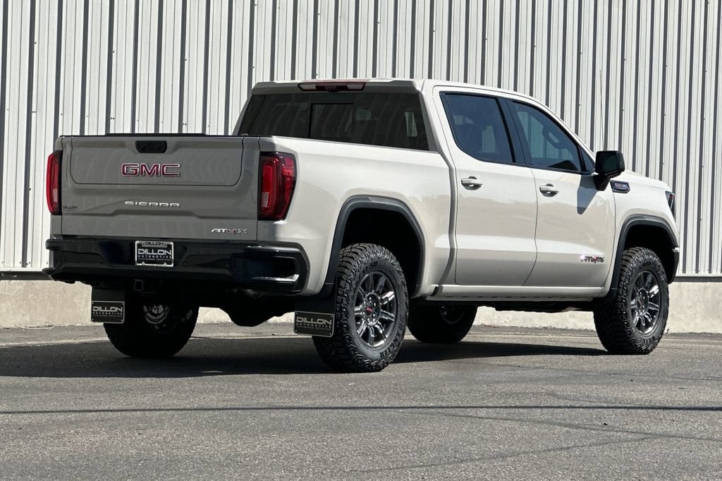 2026 GMC Sierra 1500 AT4X - Photo 7