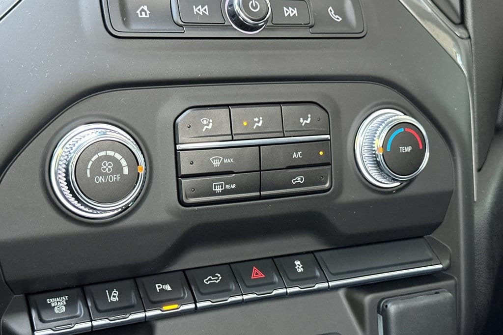 2025 GMC Sierra 2500HD Pro - Photo 13