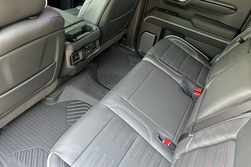 2026 GMC Sierra 1500 AT4X - Photo 14